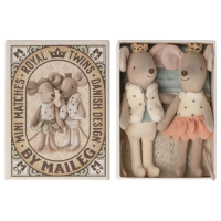 Foto: Royal twins mice little sister and brother in box